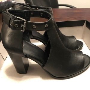 Simply Vera Vera Wang Staring Women's Heels
